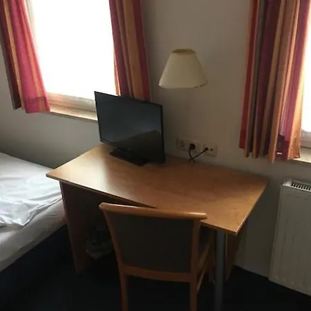Am Landgestut Bed and Breakfast *